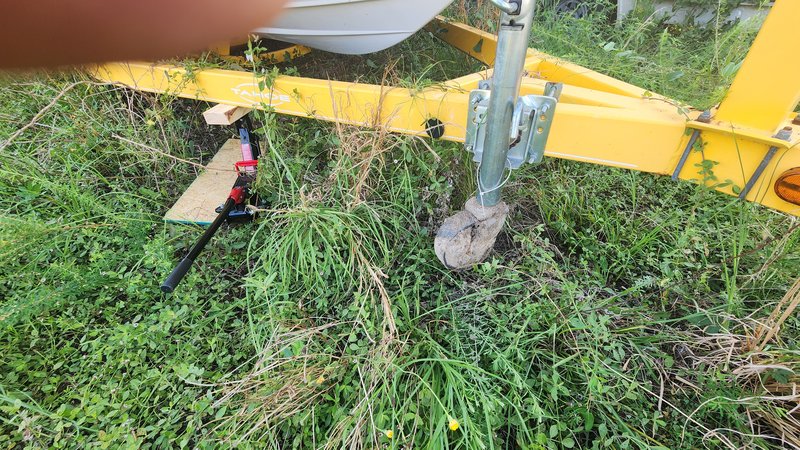 Lifting the Hull and Battling Rusted Lug Nuts